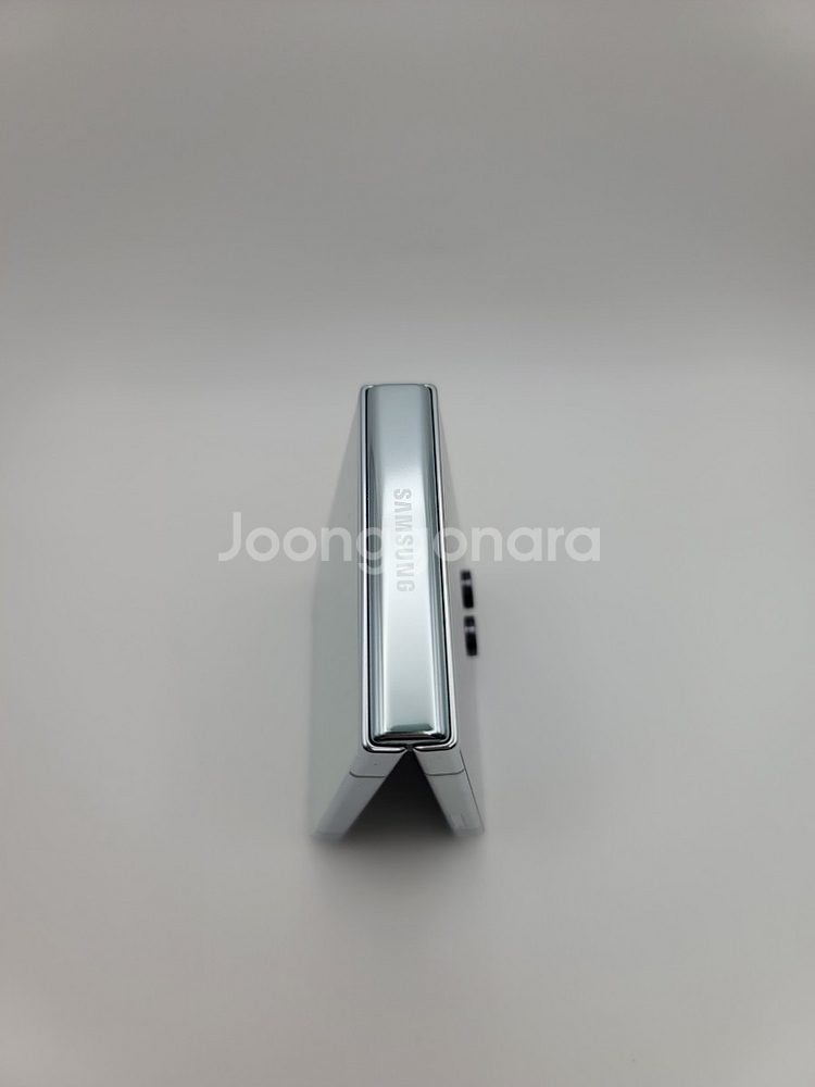 새폰급 갤럭시 z플립5 민트색 512GB 팝니다~--5