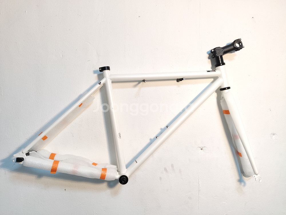 013 신품 픽시 화이트 프레임 47cm--0