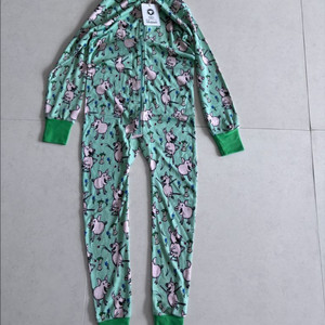던스 24fw 돼지 집업 140