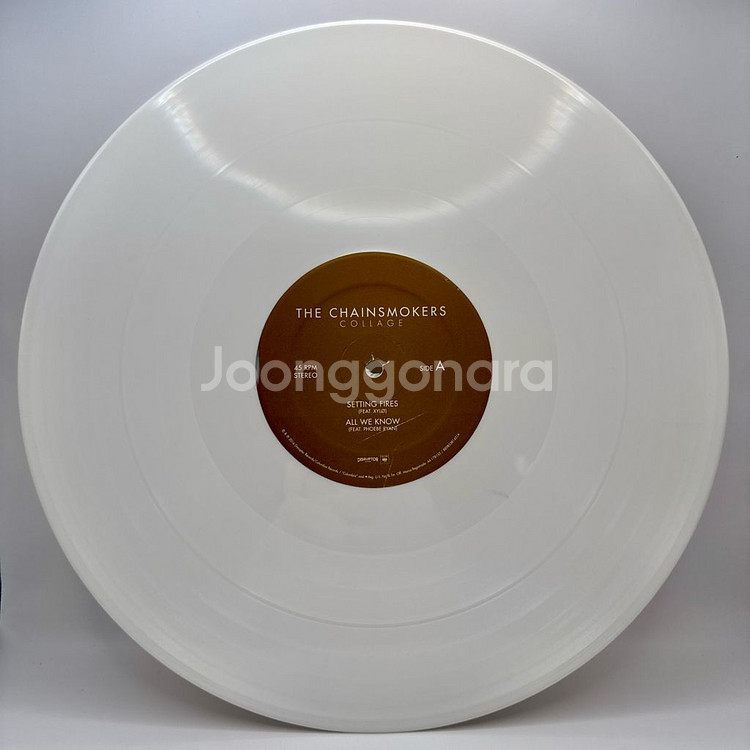 체인스모커스 Collage 화이트 컬러 LP--1