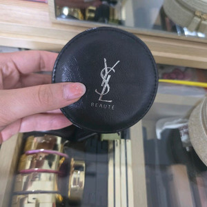입생로랑 뷰티 파우치 블랙