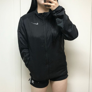 나이키 트레이닝 바람막이 점퍼 M