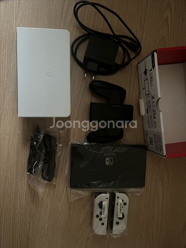 닌텐도 스위치 OLED 화이트 풀셑--1
