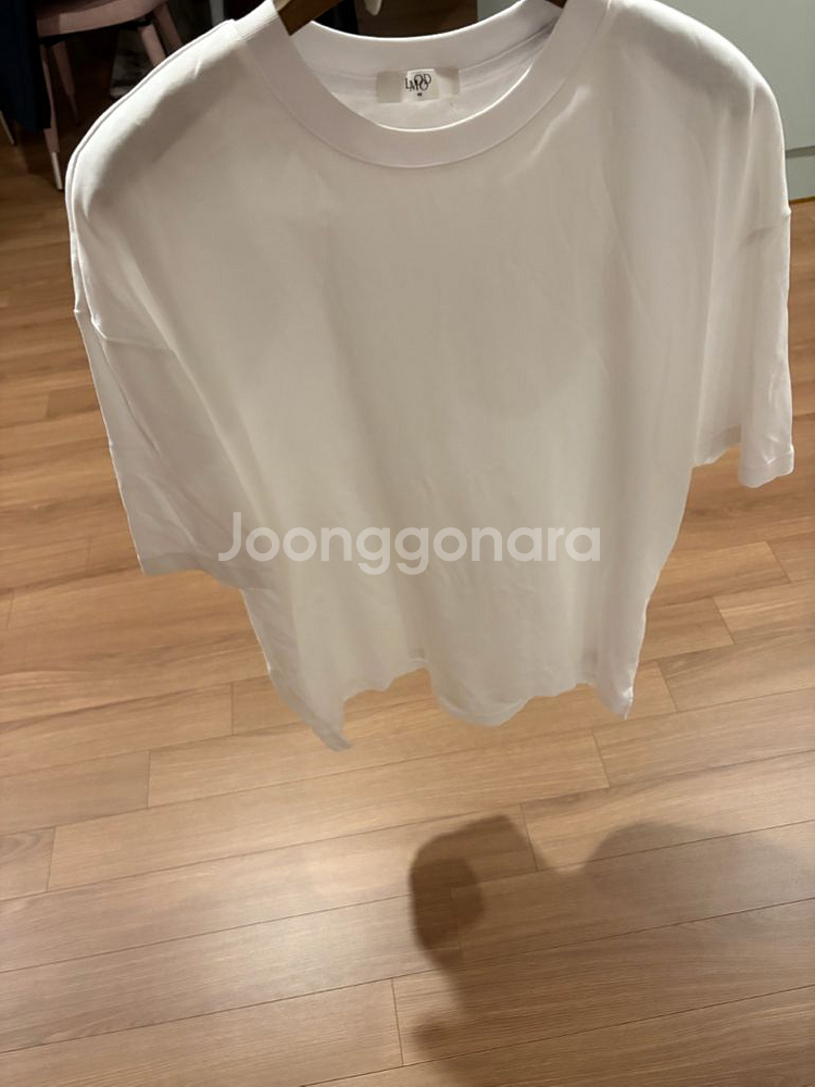 엘무드영 실켓 흰/네이비 티셔츠--3