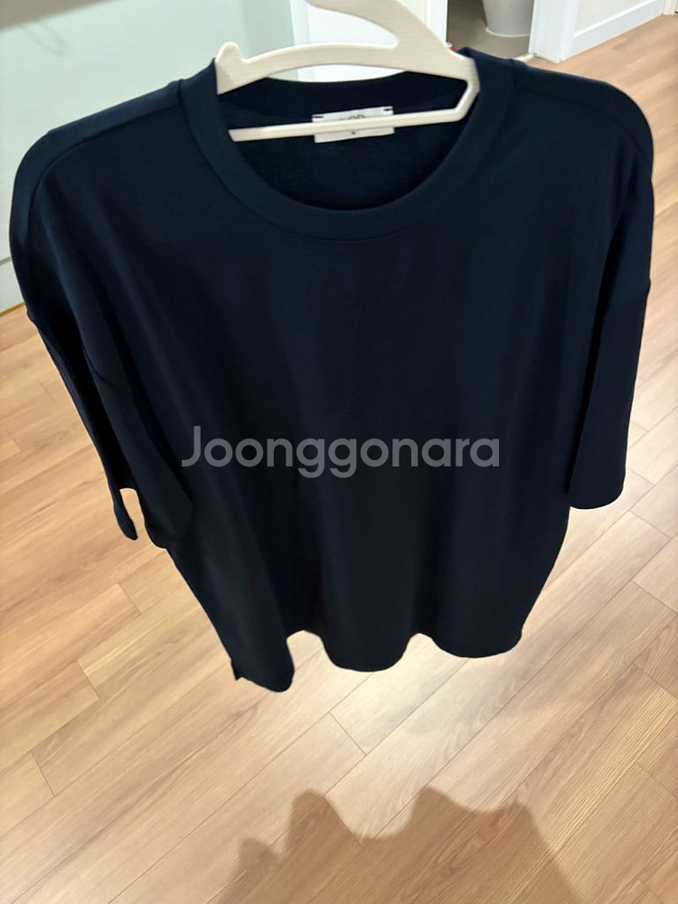 엘무드영 실켓 흰/네이비 티셔츠--2