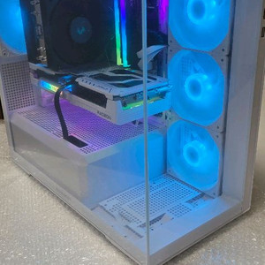 인천 시흥 직거래 새상품 고사양 게이밍 컴퓨터 본체