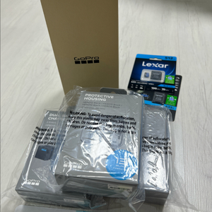 고프로 HERO13 블랙 올인원 패키지 새상품입니다!