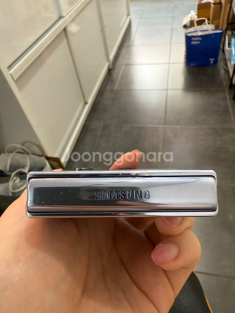무잔상)갤럭시Z플립4 256GB 블루/ Y859--3