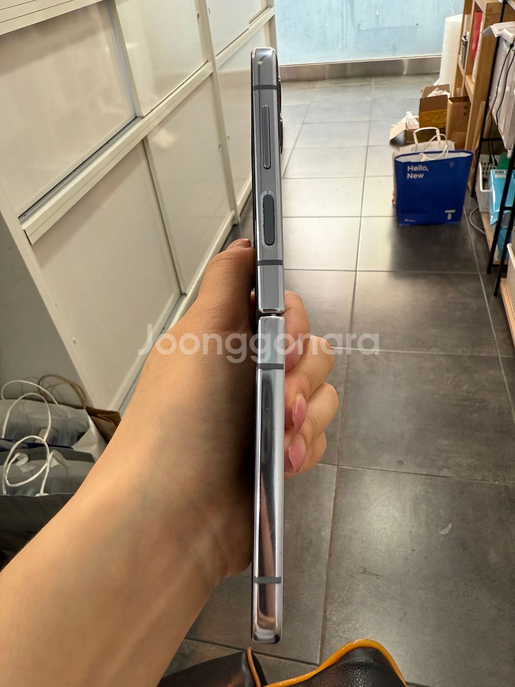 무잔상)갤럭시Z플립4 256GB 블루/ Y859--1