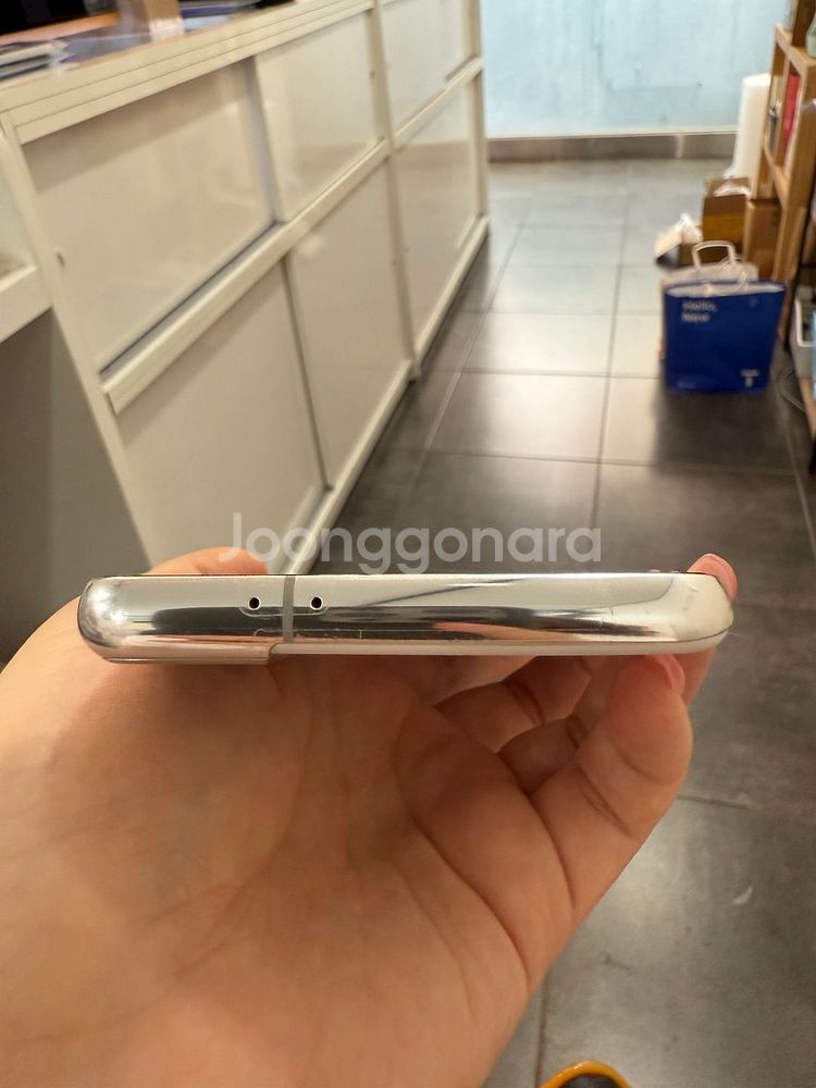 무잔상)갤럭시S21 256GB 화이트/ Y860--2