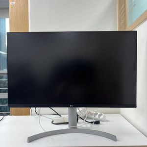 LG 32UN500 32인치 모니터 (B급)
