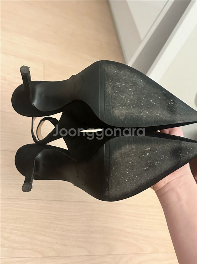 모노톡시 모노바비 라우더 스웨이드 블랙 슬링백--3