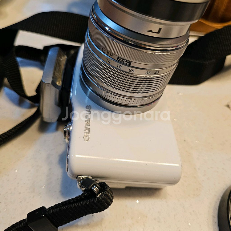 올림푸스 e-pm1 + 14-42mm + @--3