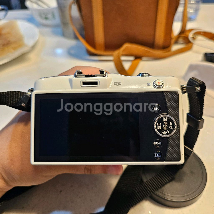 올림푸스 e-pm1 + 14-42mm + @--6