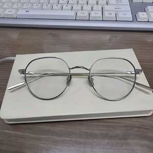 젠틀몬스터 요나 팝니다