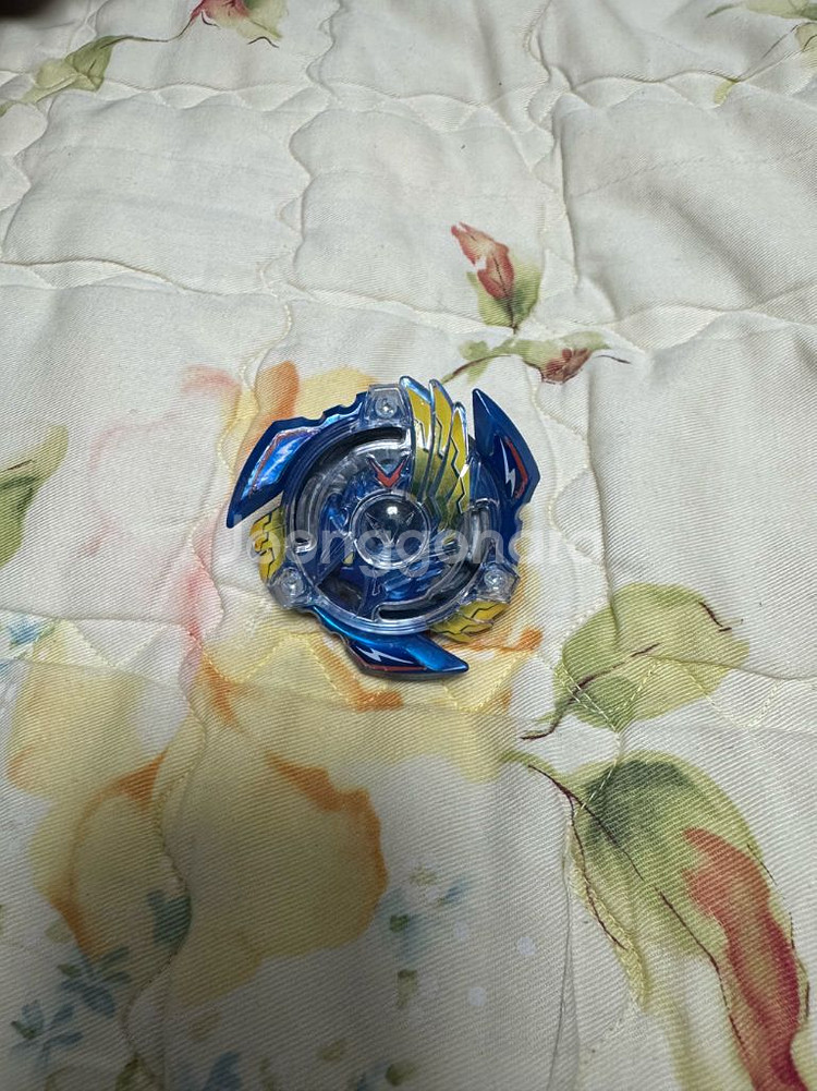 베이블레이드 빅토리 발키리 팝니다--0