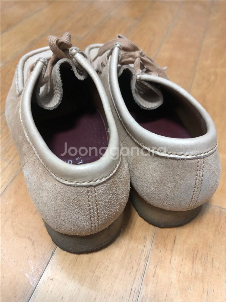 클락스 왈라비 베이지 투톤 가죽 스웨이드 로퍼 265--6