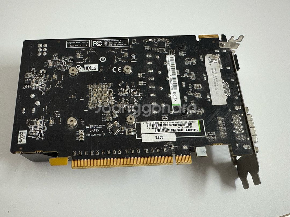 SAPPHIRE 라데온 R7 260X--1
