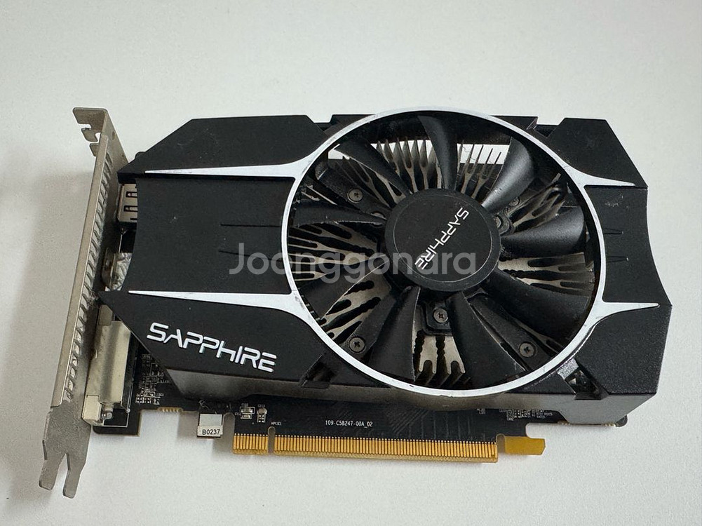 SAPPHIRE 라데온 R7 260X--0