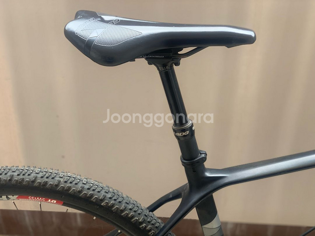 메리다 빅세븐 XT 카본 2019--3