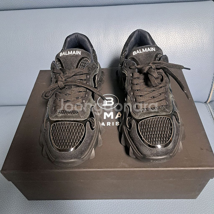 새상품 발망 스니커스 남성40 (250mm)--0