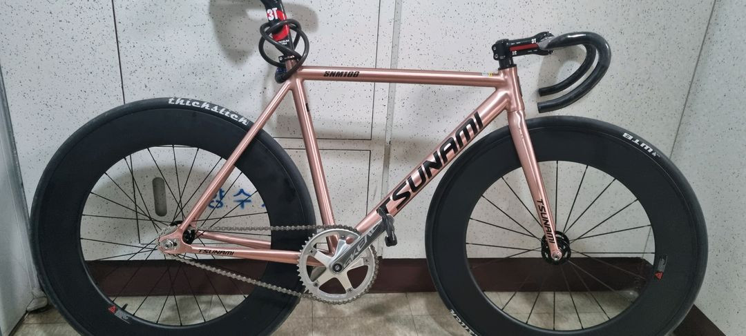 쓰나미snm100 로즈골드 픽시자전거 대차 팔아요 이미지