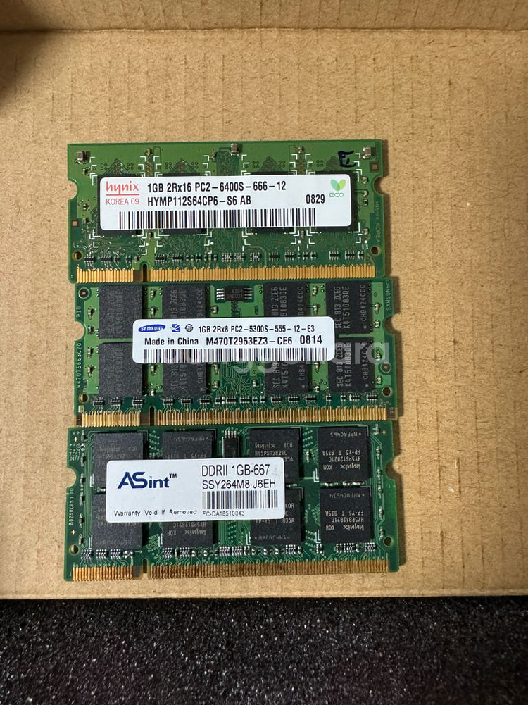 노트북 구형 DDR2 RAM 1GB 3개--0