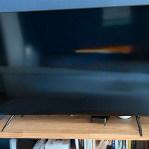 55인치 삼성 QLED 4K 스마트 TV 판매합니다.