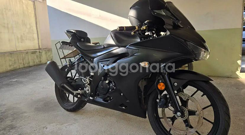 스즈키 GSXR-125--1