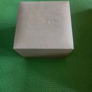 버버리 시계박스