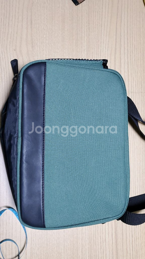 악틱존(Arctic Zone)-크로스백,숄더백 (카키)--2