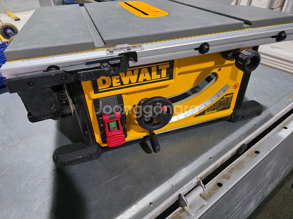 DEWALT DWE7492 테이블 톱 팝니다--0