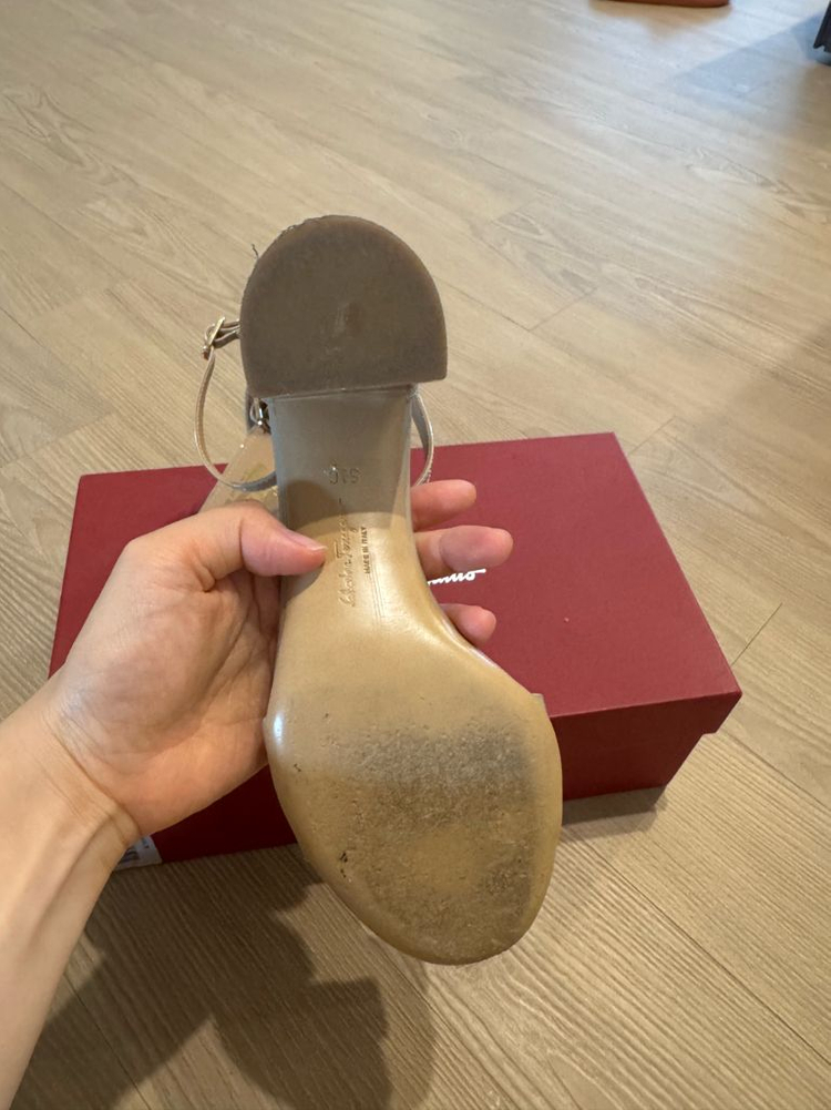 페라가모 이미지