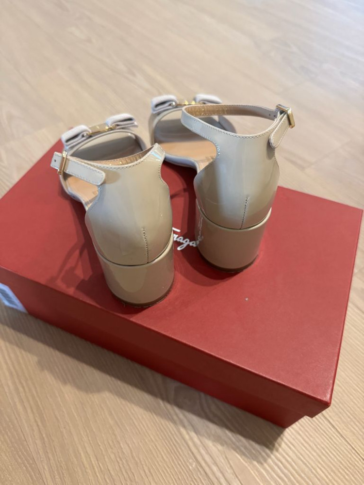 페라가모 이미지