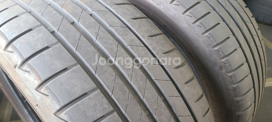 225 45 18 브릿지스톤 투란자 중고타이어 2개--2