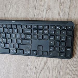 로지텍 K950 키보드 + M650L