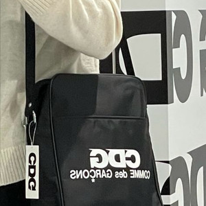 꼼데가르송 CDG 숄더백