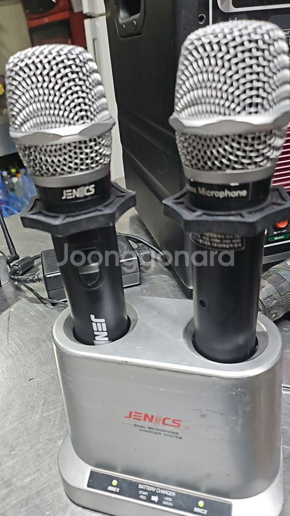 제닉스무선마이크와충전기--0