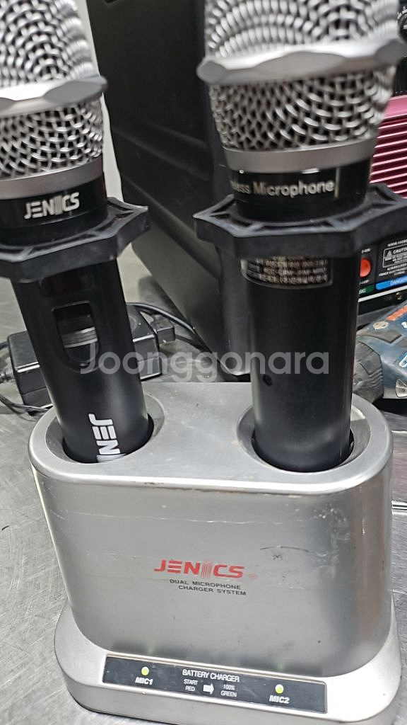 제닉스무선마이크와충전기--3