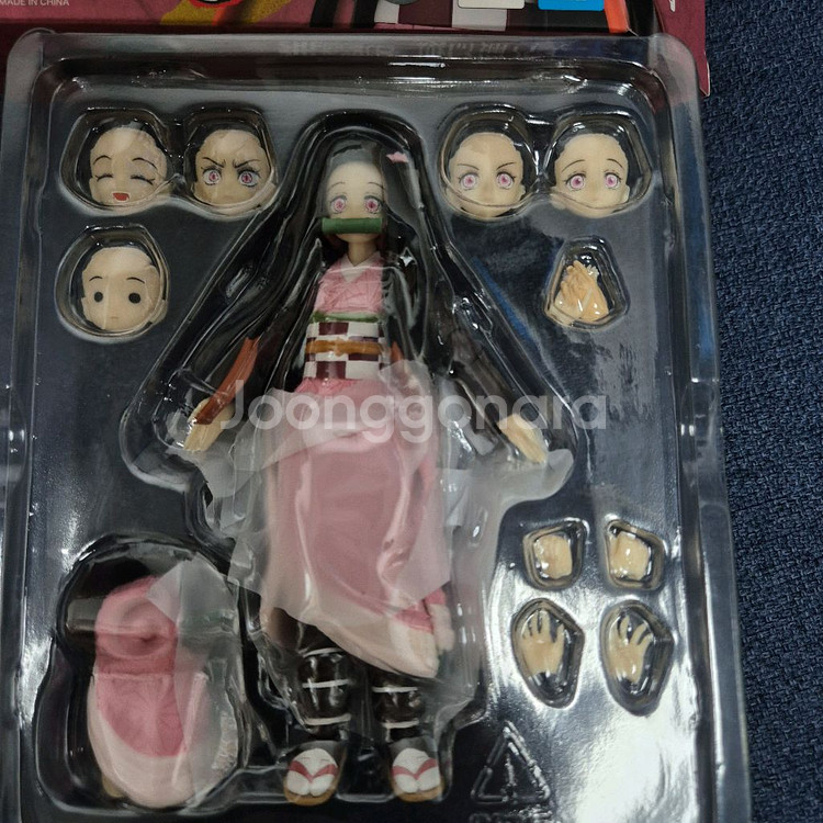 귀멸의칼날 SHF 네즈코 피규어--1