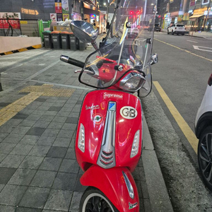 베스파 스프린트 125 ABS