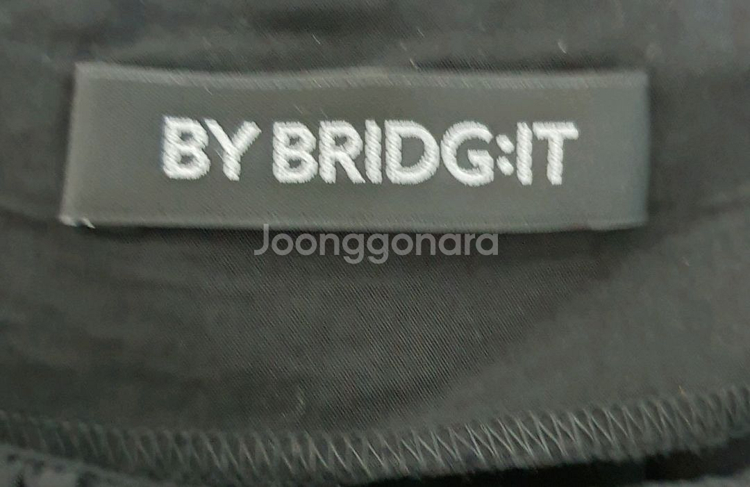 BY BRIDG퍼프소매포인트블라우스66~77--5