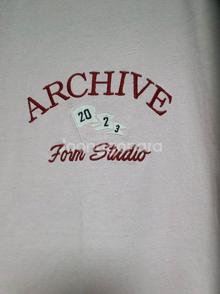 from studio 프롬스튜디오 정품 자수티셔츠 F--4