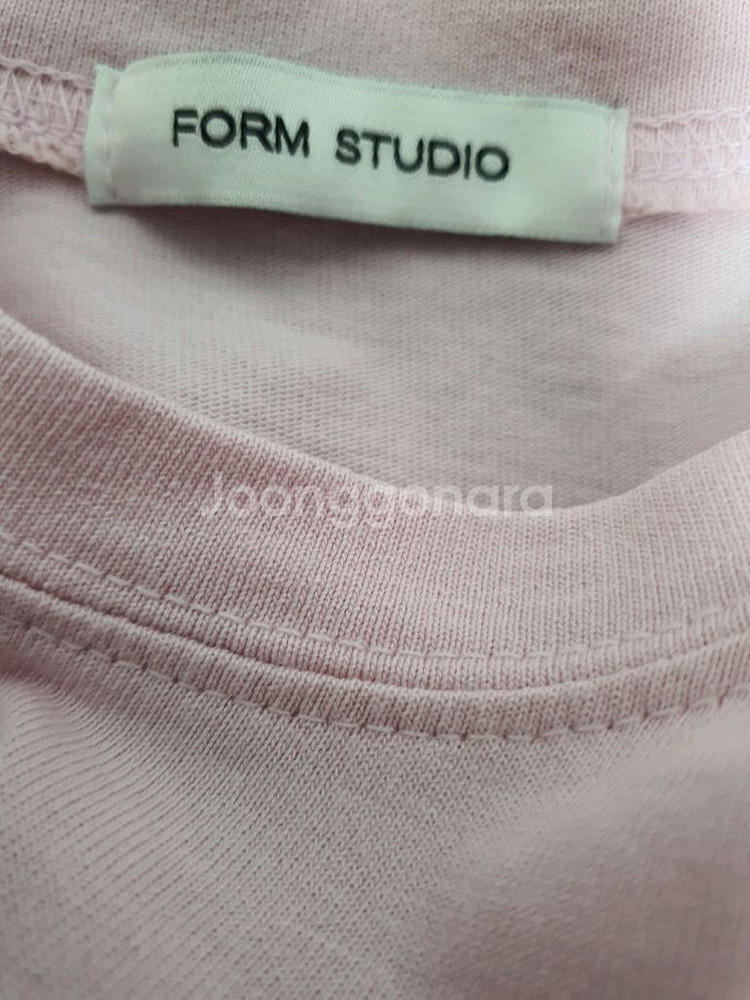 from studio 프롬스튜디오 정품 자수티셔츠 F--6