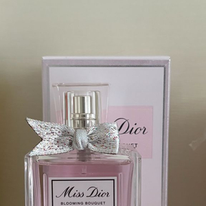디올 블루밍부케 향수 50ml