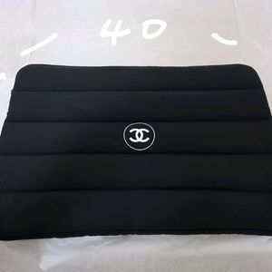 샤넬 노트북 파우치