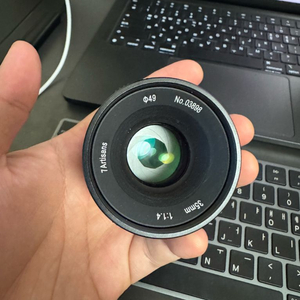 7artisans 35/F1.4-EB 렌즈 판매합니다