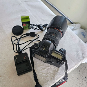 캐논 EOS 5D + 캐논 28-70L 렌즈