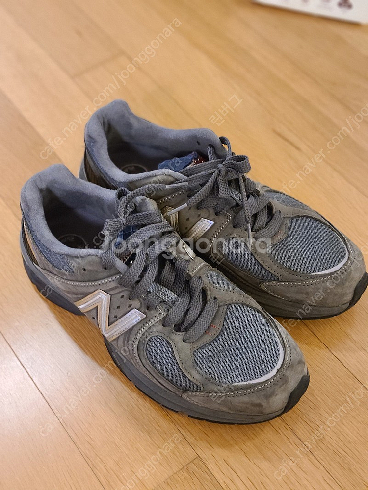 뉴발란스 2040GL1 275 신발 판매합니다.--0