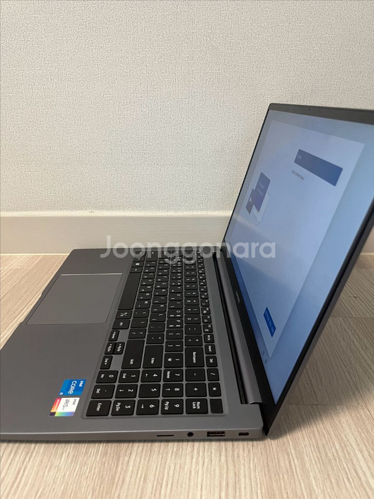 삼성 갤럭시북 4 NT750XGR-A51AG 15인치--3